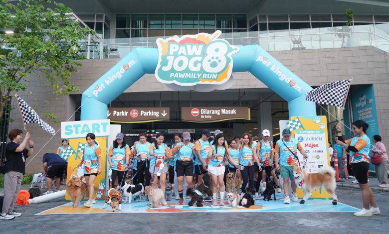 Kemeriahan pada pembukaan PAWJOG 8 Kota Wisata Cibubur